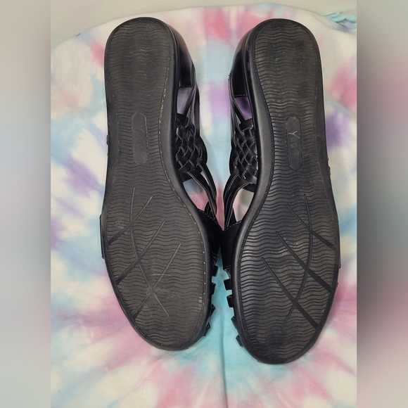 Yuu Black Woven Sandals - Picture 5 of 5